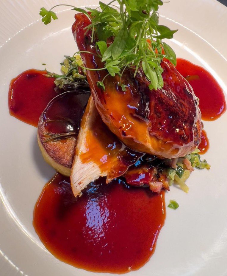 A stunning hotel on the glorious North Norfolk coast, the <a href="/WhiteHorseBranc/">The White Horse</a> offers first class hospitality, and first class food !

Pan Roasted Chicken ~ Buttered Fondant Potatoes ~ Bacon &amp; Leek ~ Jus