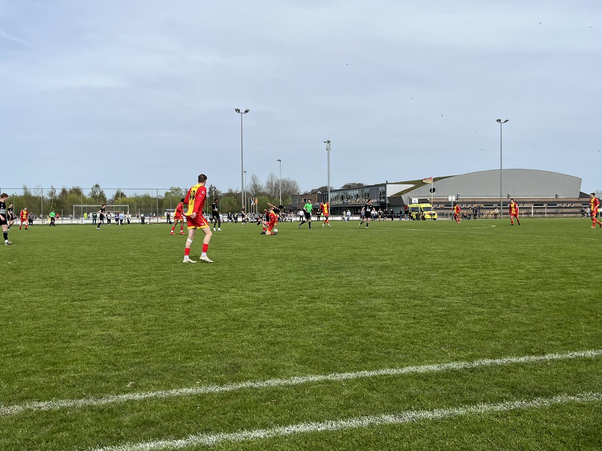 CambuurJeugd's tweet photo. Vandaag speelt O21 een uitwedstrijd tegen @kowetjeugd O21. In de 13e minuut scoorde Vincent Pichel 0-1, na een assist Yoram van der Veen. Op naar de 2e helft.

#gaecam #cambuurjeugdkomteraan #sccambuur https://t.co/WJHdvF531j