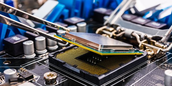 ZenComputerShop's tweet photo. We're open for your computer repairs and peripherals today - 10am to 2pm :) #Glastonbury https://t.co/dMZCX7ZyNb