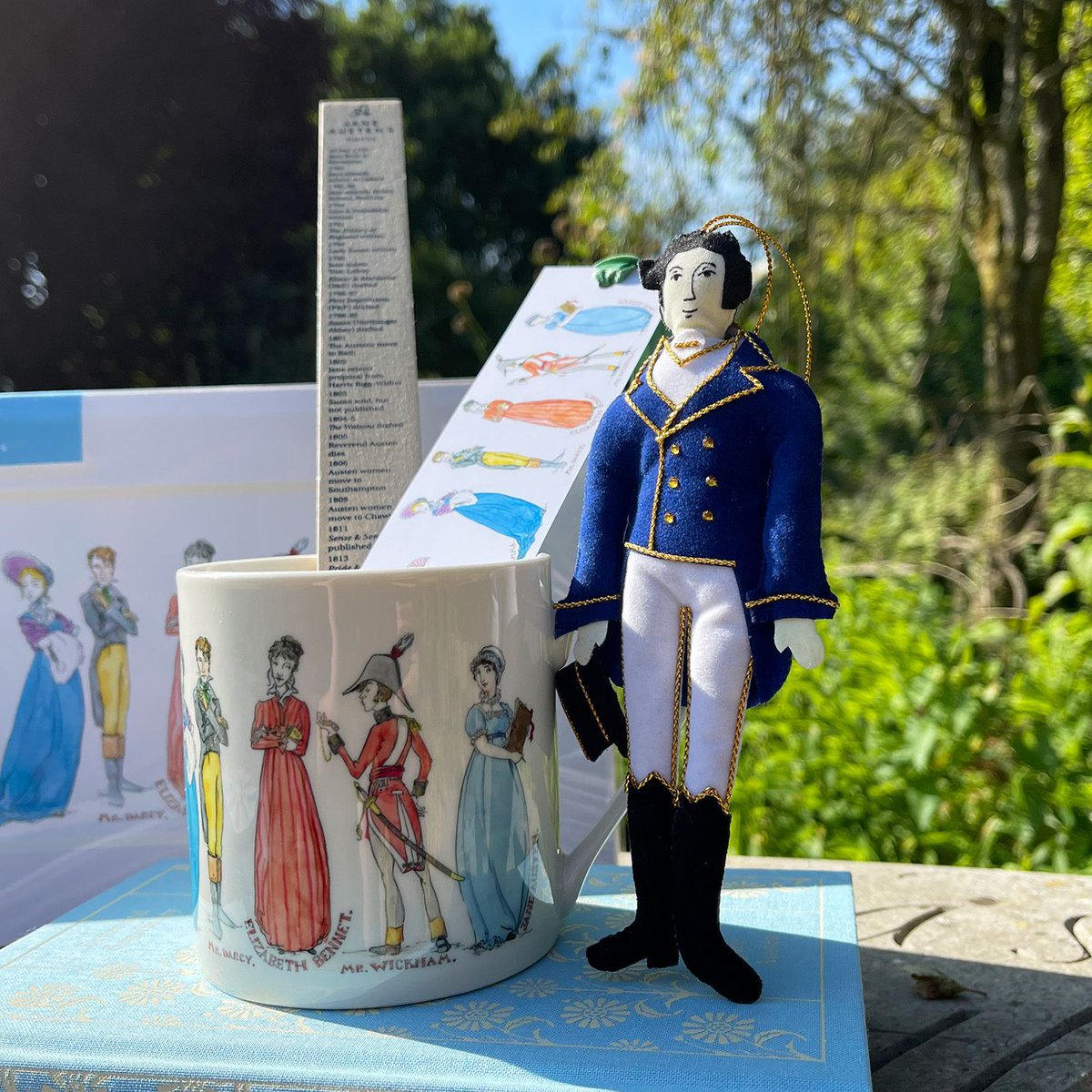 🛍️ Browse our range of bookish gifts this Spring! Including: 📚 Beautiful books. 🫖 Exclusive Jane Austen inspired homeware. 💍 Unique jewellery, including our Jane Austen replica ring! 🪶 Stationery for bookworms and much more! 👉 Head here to SHOP: buff.ly/4alGZQE