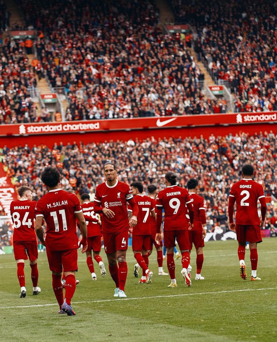 giftysanni1's tweet photo. @FabrizioRomano Please better focus on Madrid cos you’ve already lost the league because nobody is stopping this super team now absolutely nobody 🙅‍♀️ https://t.co/Brpg6DmDwW