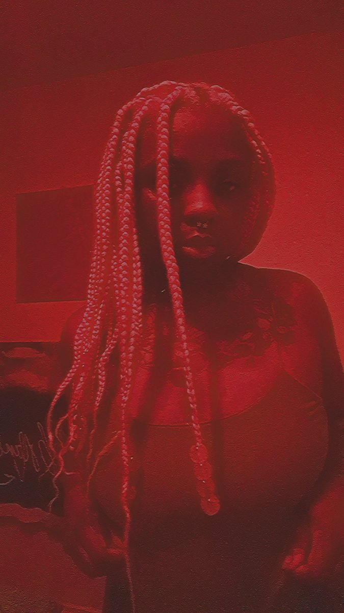 Katisasnackk's tweet photo. New video up, cum see while subs are discounted. Free trials up as well ✨💦 happy Friday babes: 

https://t.co/hk7fAfhH7n

#onlyfans #freetrialof #onlyfansgirl #of #ebony #milf #stoner https://t.co/s8M3eXLAp0