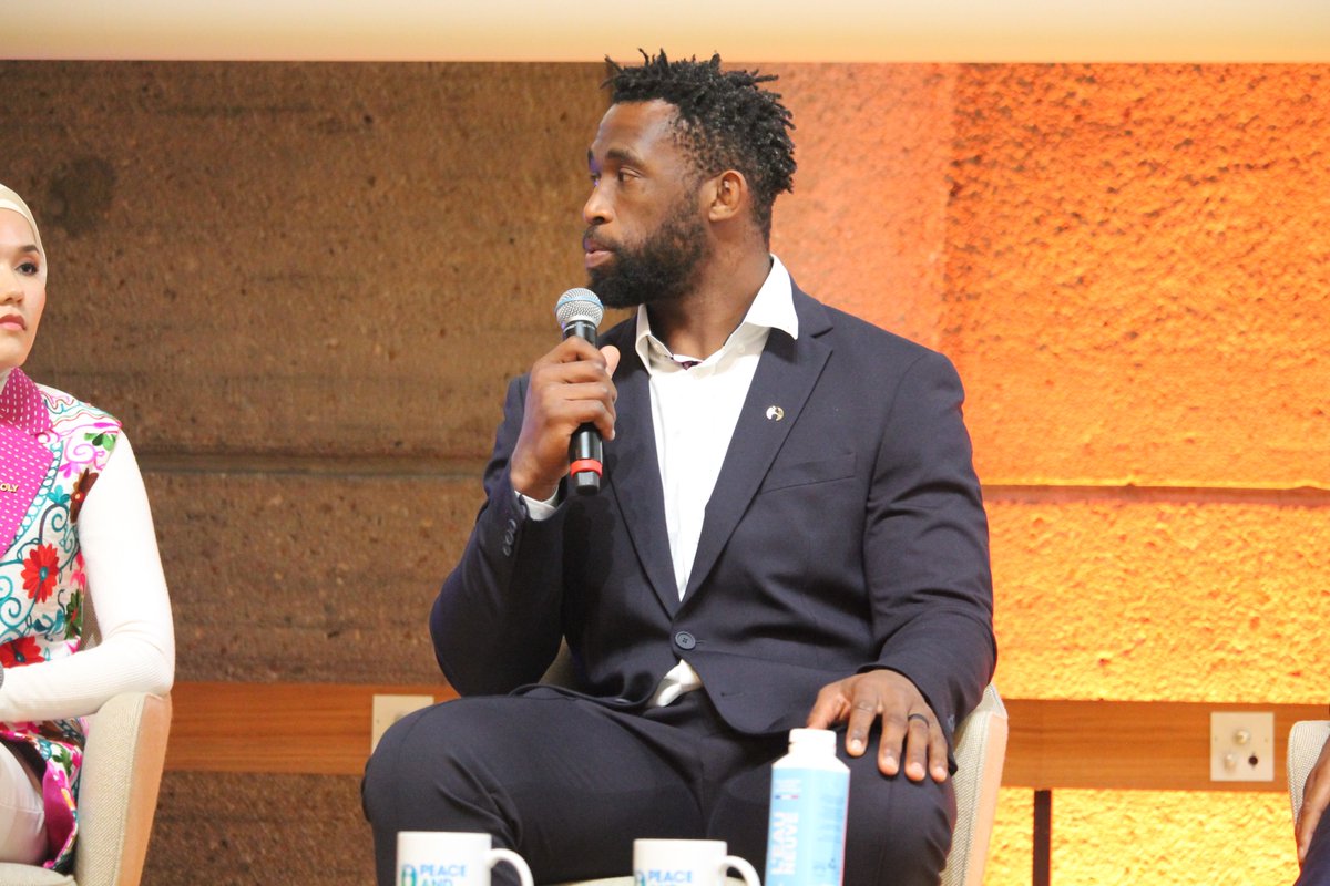 Thanks to @JoelBouzou, @didierdrogba, @SiyaKolisi, @AlizadaMasomah, @PascalBoniface, @branwilliams, @FrancineRaveney, @HarnoisMarlene, @annelaurebonnet & many others for sharing their testimonies during our #GameOnForPeace event! Your support of @UNESCO #Fit4Life is key!