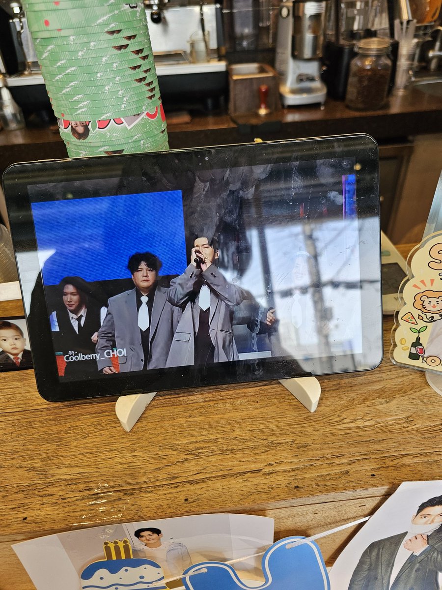 Hello, I received a report that you used my video at the cafe you held. It's good to use it, but I hope you get permission to use it.
I was so flustered. Please be careful next time~~😃😃
<a href="/YoungWon_China/">YoungWon최시원</a>