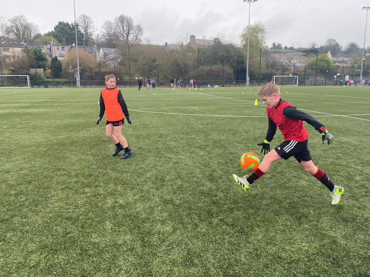 A massive thanks to our 2 special guess @UlsterUniGAA Ronan McCaffrey & Josh Largo Elis who attended Easter Camps in Bawnacre & Castle Park, bringing along the Sigerson Cup -fantastic role models for our young stars! All the kids were great on camp & lots of new friendship made.