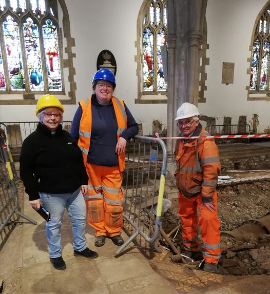 pratten27's tweet photo. Good to spend time with Martin and Alice, from Heneb - The Trust for Welsh Archaeology (Dyfed Archeology) who have been hard at work systematically recording the items of archaeological interest found in St Cadoc's, Caerleon church. https://t.co/IxbNZ2kLL6