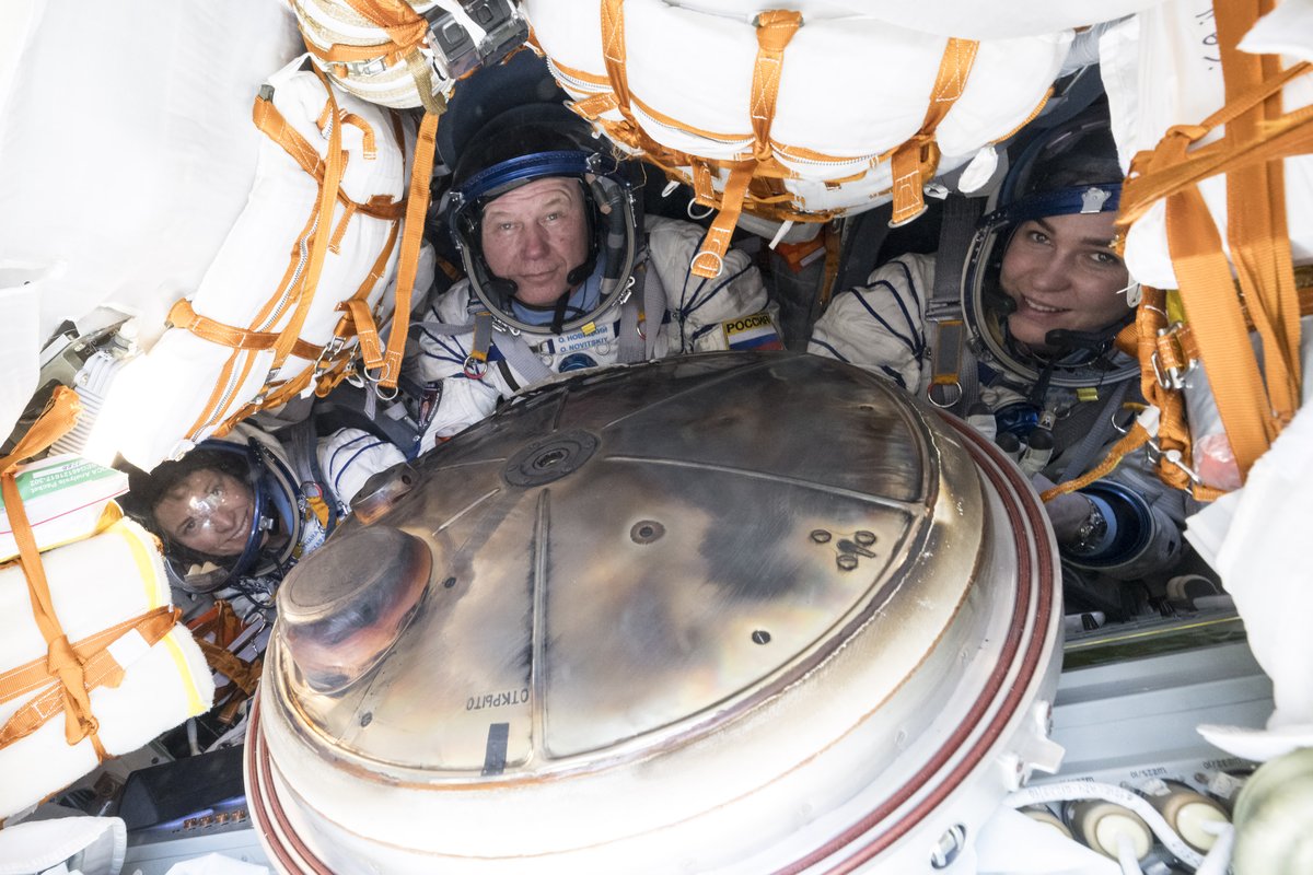 NASA HQ PHOTO (@nasahqphoto) on Twitter photo Welcome home! After 204 days in space, NASA astronaut Loral O'Hara, and after 14 days in space, Roscosmos cosmonaut Oleg Novitskiy and Belarus spaceflight participant Marina Vasilevskaya have returned to Earth in Kazakhstan. More š·: flic.kr/s/aHBqjBkiaR Welcome home! After 204 days in space, NASA astronaut Loral O'Hara, and after 14 days in space, Roscosmos cosmonaut Oleg Novitskiy and Belarus spaceflight participant Marina Vasilevskaya have returned to Earth in Kazakhstan. More š·: flic.kr/s/aHBqjBkiaR