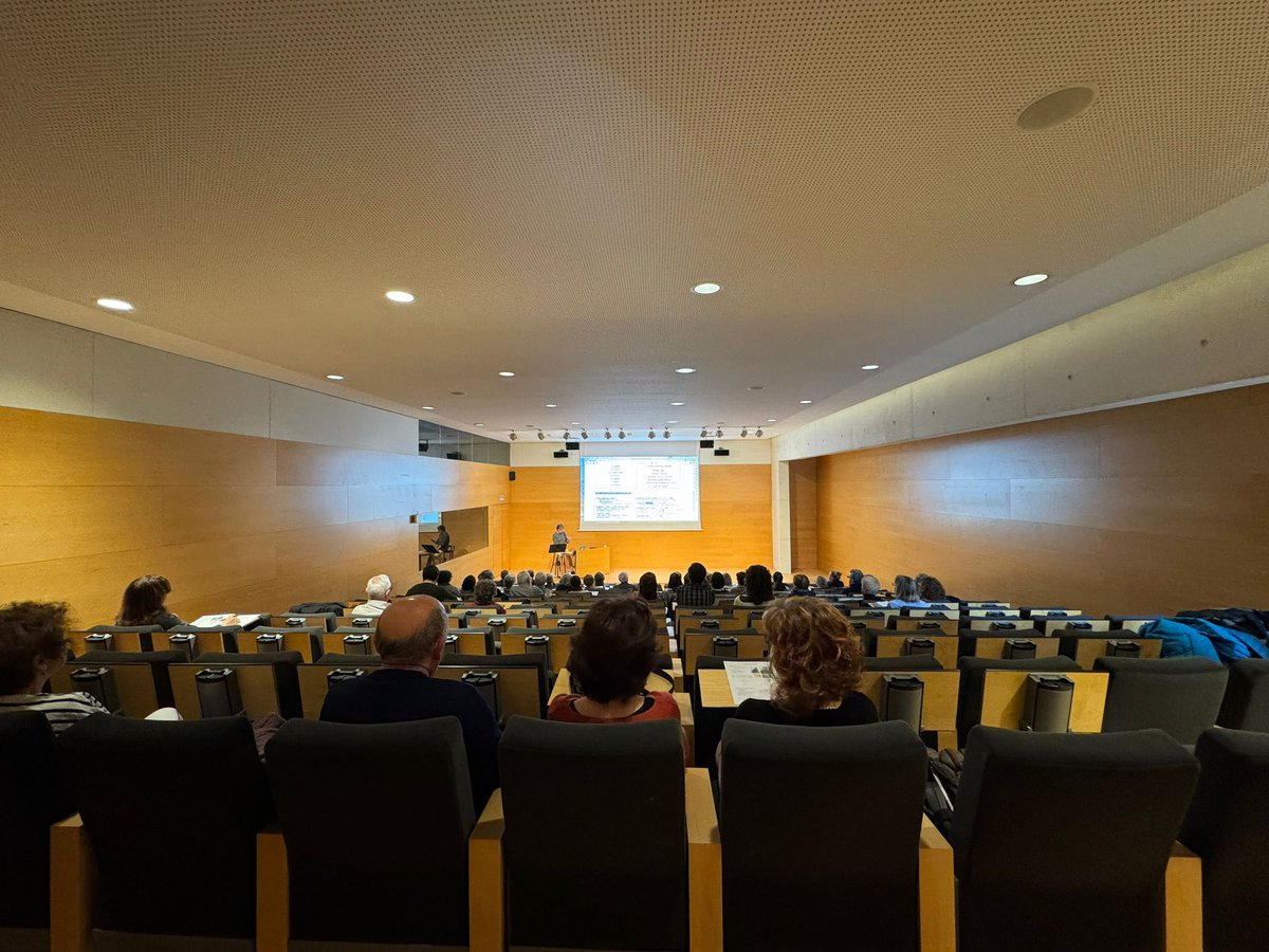 🔍Preparant-nos per al concert de demà! Descobrint detalls de l’obra de Mussorgsky ‘Quadres d'una exposició’, amb l’Aula Oberta de l’Escola Municipal de Música de Girona! @educacio_gi @Girona_Cat #auditoriobert
