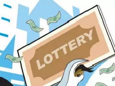 Jhatpat Scratch Lottery Ke Adde Par Raid At Currey Road, 13 Logon Par Karwai Hui By Mumbai Police SS Branch

Read Full News: bit.ly/49pHCHI

#CrimePrevention #CurreyRoad #IllegalLottery #JhatpatScratchLottery #LawEnforcement #LotteryScam #MumbaiPoliceAction