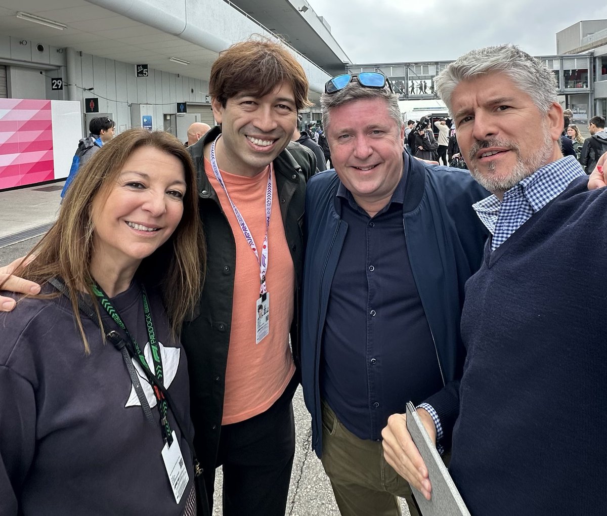 Former ⁦@BBC⁩ pitlane report ⁦@hollysamos⁩ with the voices of ⁦@F1⁩ for Japan ⁦@sascha348⁩ and the English-speaking world ⁦@CroftyF1⁩ at #JapanGP