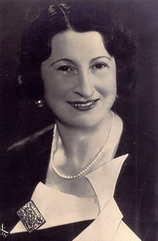 AuschwitzMuseum's tweet photo. 6 April 1892 | Russian Jewish woman Eugenie Wechsler (nee Peschkin) was born in Leningrad. She emigrated to Berlin and was arrested in occupied France. 

She was deported from Drancy to Auschwitz and murdered in a gas chamber. https://t.co/C6qLIaYtil
