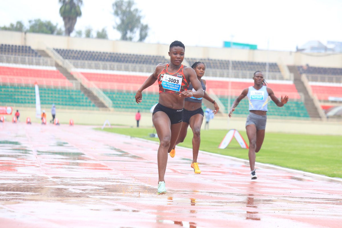 National champion Esther Mbagari wins the women’s 100m semi 1 in 11:46sec #teamkenya #worldrelaystrials