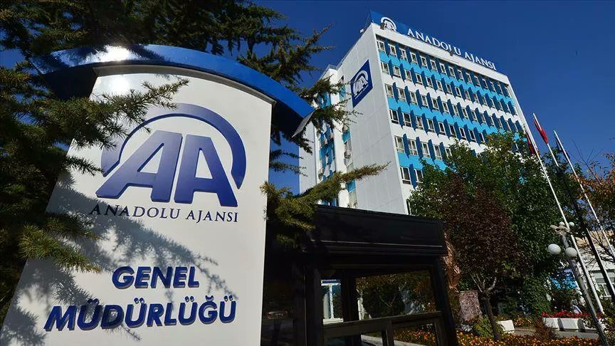 Anadolu Ajansı, milli hassasiyetlerimizi koruyarak tarafsız, etik ve hızlı ilkeleriyle habercilik yapan en önemli kurumlarımızdandır. Kurtuluş Savaşı'ndaki haklı mücadelemizi Anadolu'ya ve tüm dünyaya anlatmak amacıyla kurulan, kuruluşundan günümüze kadar başarılı çalışmalara…