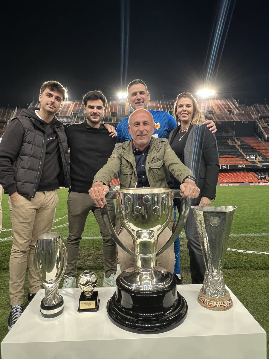 Leyendas del triplete 🏆🏆🏆@valenciacf