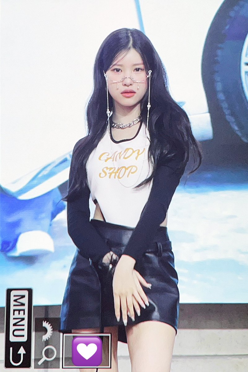 쥬니 tweet media