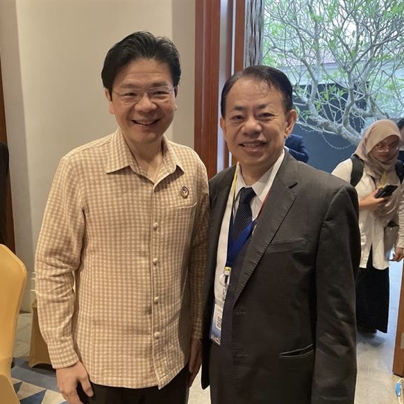 Enjoyed a productive discussion with Singapore’s Deputy Prime Minister and Minister of Finance Lawrence Wong on the sidelines of the ASEAN Meetings in the Lao PDR this week. I expressed my sincere appreciation for the excellent partnership between ADB and Singapore over the last