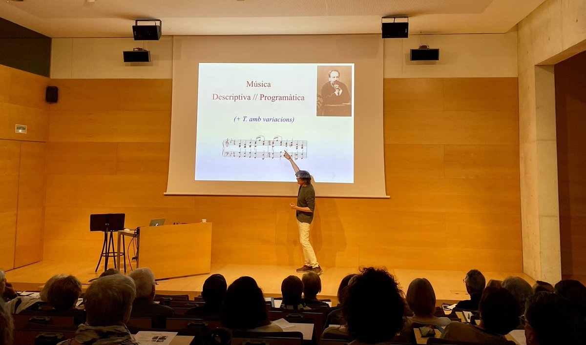 Avui al matí té lloc la sessió de l’Aula Oberta d’Audició Musical sobre M. Músorgski, “Quadres d’una exposició”, per preparar el concert de demà a @auditori_gi. ℹ️Més informació de l’activitat: girona.cat/emm/cat/projec…