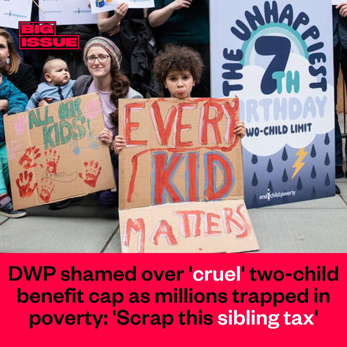 The DWP was handed a giant birthday card to mark seven years of the “cruel” two-child benefit limit by the @EndChildPoverty Coalition yesterday. 'The Unhappiest 7th Birthday' card was presented by parents, youth activists and children. 🎂 Read more. ⬇️ bigissue.com/news/social-ju…