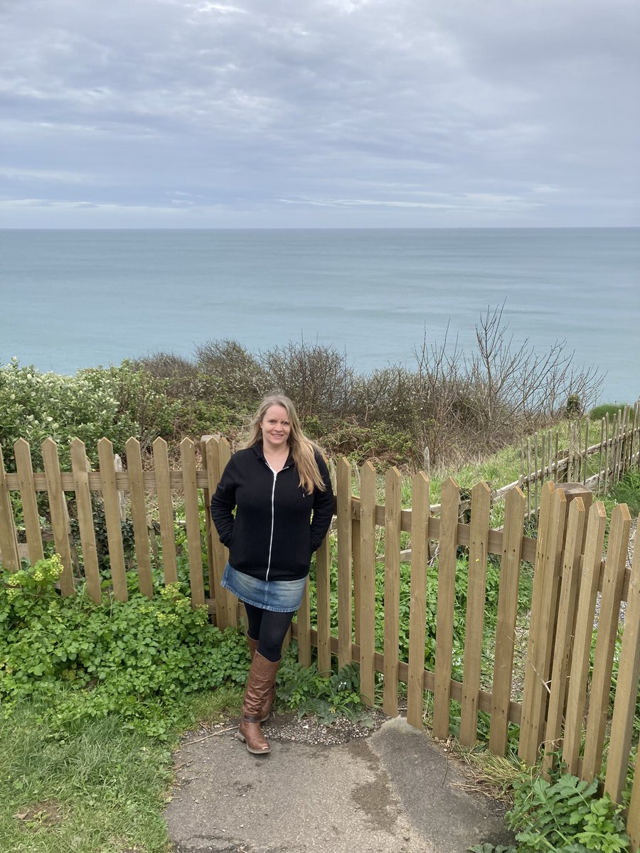 katiegraceharri's tweet photo. Exciting plans are afoot! Working on a collaboration with Kingsbridge Cookworthy museum for my song about Hallsands. Save the date 22nd June. This one’s going to be special!
#kingsbridge #kingsbridgedevon #folkmusic #devonfolk #folkindevon #devonevents https://t.co/H6KVmjzPhW