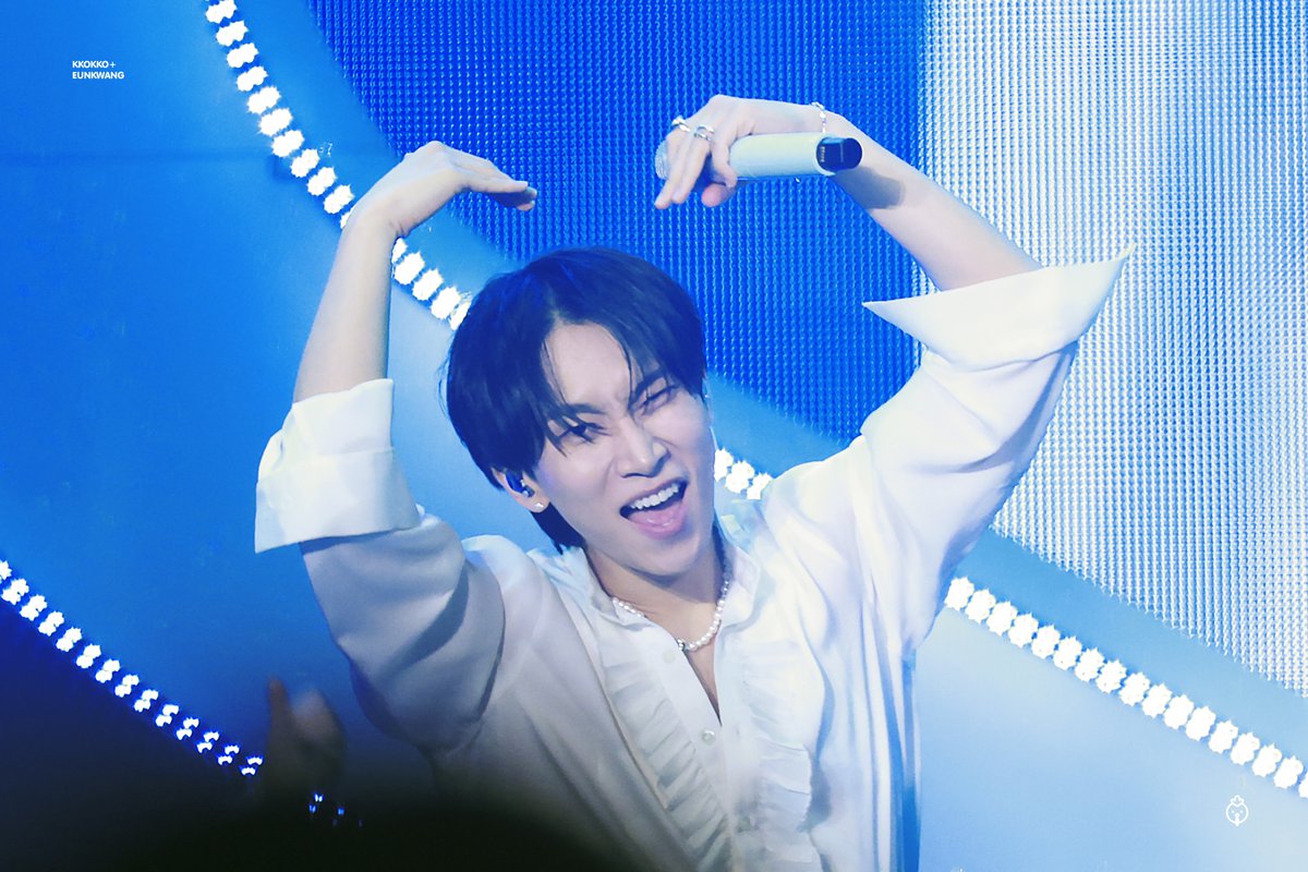 KKOKKO_1122's tweet image. 틈새 하트 공격💘

240324 비투비 팬콘 OUR Dream 
#비투비 #서은광 #BTOB