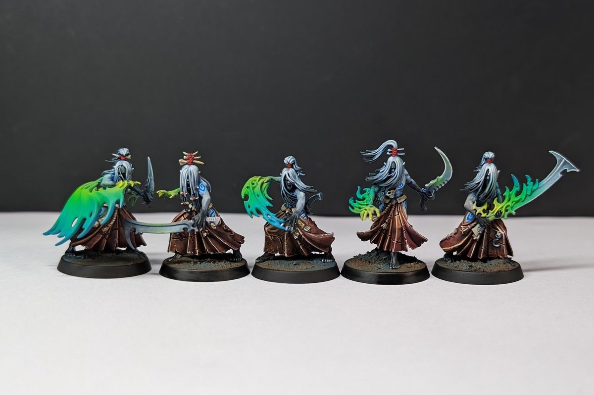 #Ad I am in love with the Kill Team Nightmare box. I focused on making some glowy spells and contrasting cloth for the Mandrakes. Millions of thanks to @warhammer. 💚 #KillTeam #adwip #WarhammerCommunity