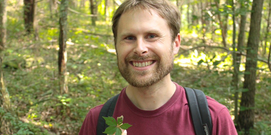 Our 2024 HH Bloomer Award winner is Charley Eiseman (@CSEiseman)! Charley’s work documenting and understanding the biology of leaf-mining insects has culminated in the unique and detailed book ‘Leafminers of North America’. ow.ly/29oz50R7kYm