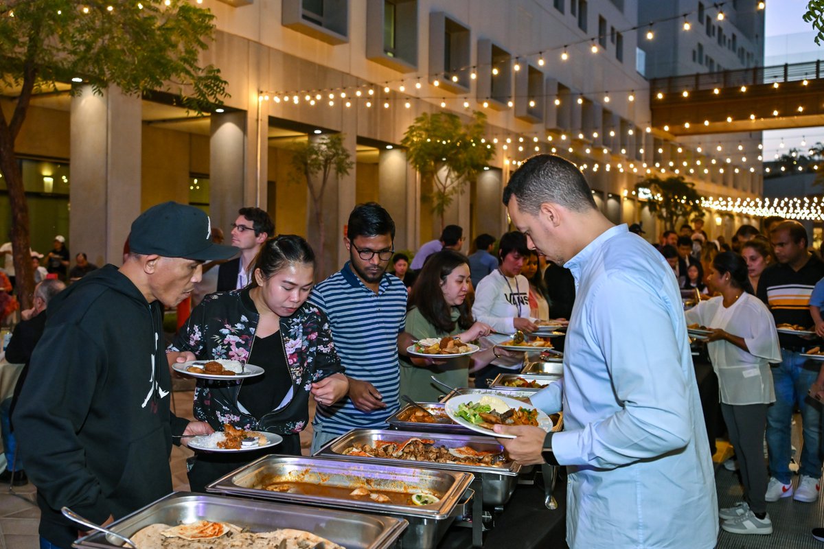 It was a beautiful evening as the #NYUAD community came together to break our fast! 🌙 ✨ Vice Chancellor Mariet Westermann hosted a warm and inviting Iftar, where we enjoyed delicious food and enriched our understanding of Ramadan.💡 #RamadanKareem from all of us at NYUAD! 💜