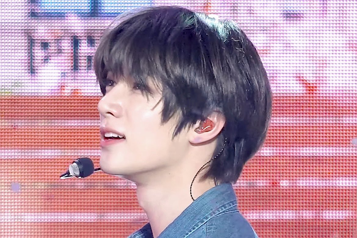 Gonji_0's tweet photo. 키라키라 억년돌 범규🌸✨ https://t.co/hihomC9aGY