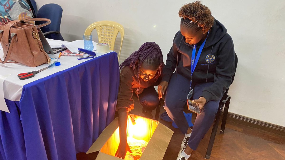 yessgirlskenya's tweet image. Day 2 of the STEM Boot Camp.Practicing the ideas they have developed for their STEM projects as they prepare towards the STEM fair.
#stemprojects #stemadvocacy #stembootcamp #stemeducation
@wagggsworld @YessMovement @Norecno @WAGGGSAsiaPac @africa_region @KenyaGirlGuides