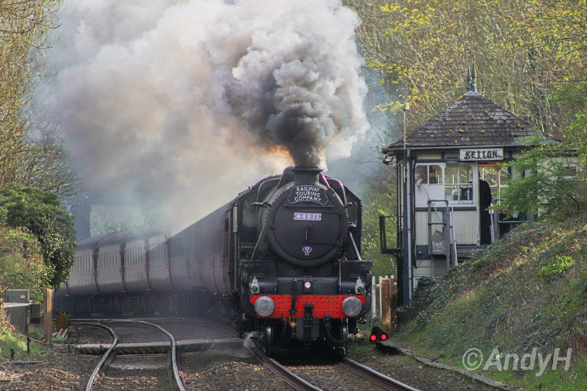 #SteamSaturday Black 5 no. 44871 bursts through #Rutland past Ketton signal box this morning working 1Z79 Norwich to Worcester Shrub Hill @railwaytouring 'The Worcester Steam Express'. #WestCoastRailways #RailwayTouringCompany 6/4/24