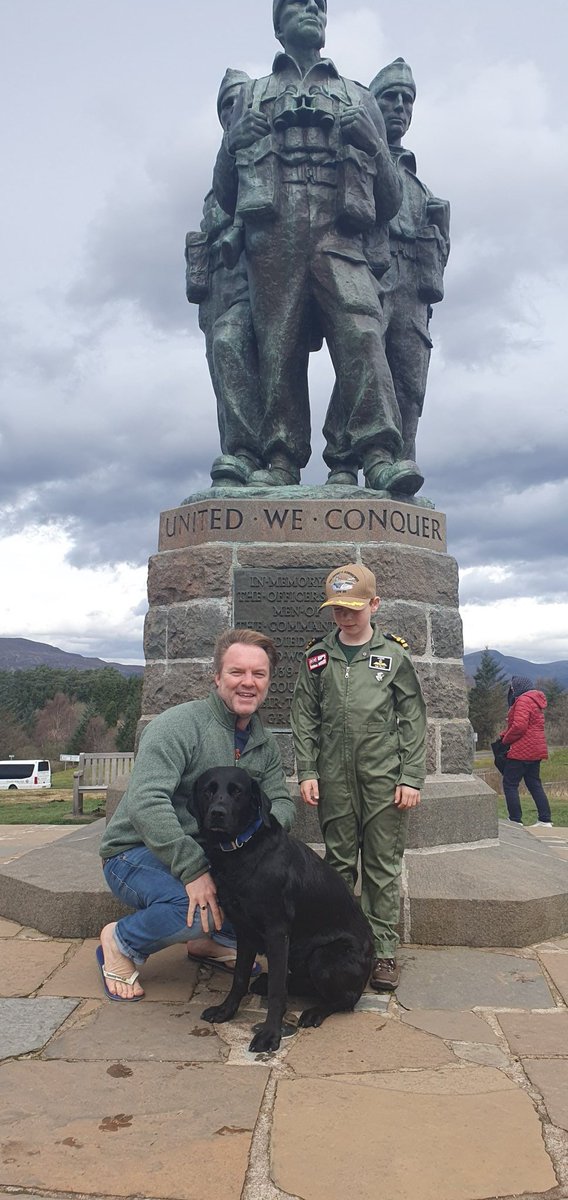 Great to meet @Jacob_The_Pilot whilst Dizzy & I paid our respects at the Commando Memorial. What a top fundraiser for @stgemmashospice