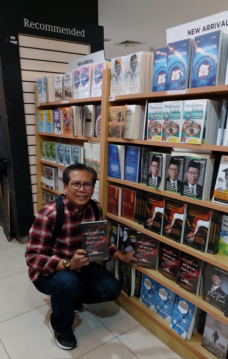 Terimakasih banyak @gramedmatraman ! ~ #BungFADJROEL @penerbitkpg @gramediadotcom @Gramedia_IM @PEDOMAN_id