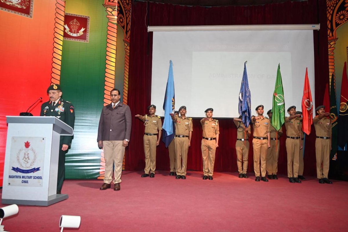 westerncomd_IA's tweet image. #JoinIndianArmy

Additional Director General Recruiting( States) visited Rashtriya Military School,Chail,Himachal Pradesh alongwith Director Recruiting, Shimla. #Interacted with young cadets &amp;amp; motivated them#Fostered inspiration amongst budding future military leaders.
@adgpi