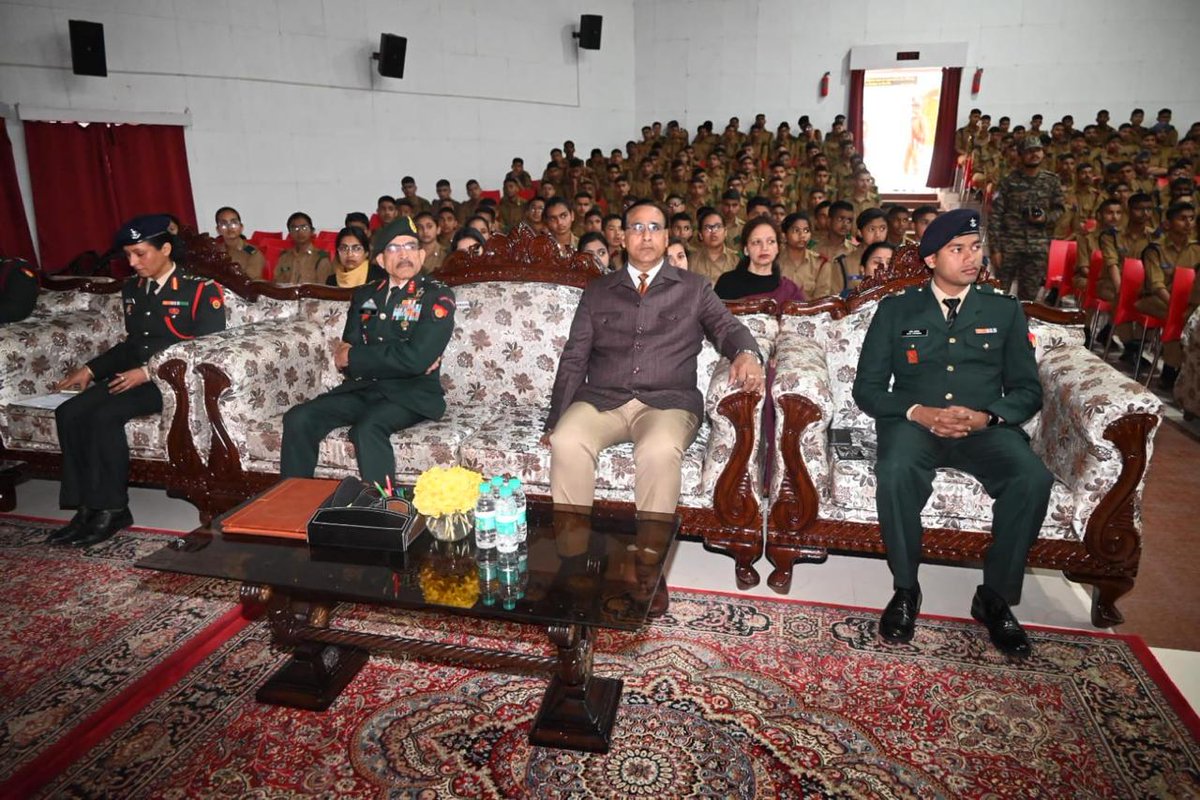 westerncomd_IA's tweet image. #JoinIndianArmy

Additional Director General Recruiting( States) visited Rashtriya Military School,Chail,Himachal Pradesh alongwith Director Recruiting, Shimla. #Interacted with young cadets &amp;amp; motivated them#Fostered inspiration amongst budding future military leaders.
@adgpi