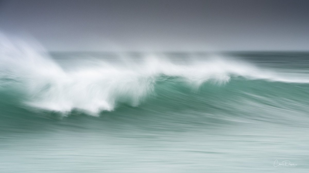 A windy Harris making for some interesting wave shots!
#icm #waves #motion #abstract <a href="/VisitScotland/">VisitScotland</a>