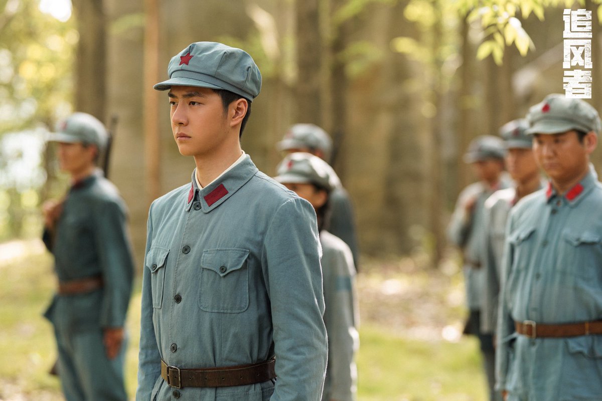 아
이붜 왔길래 호다닫ㄱ 뛰어갔다가
움찔함
이뻐요 근데 그
너무 빨개요