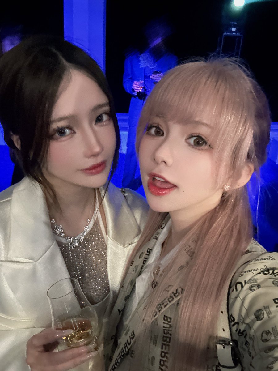 親友とのファッションショー💖 https://t.co/Tayt5skjlT