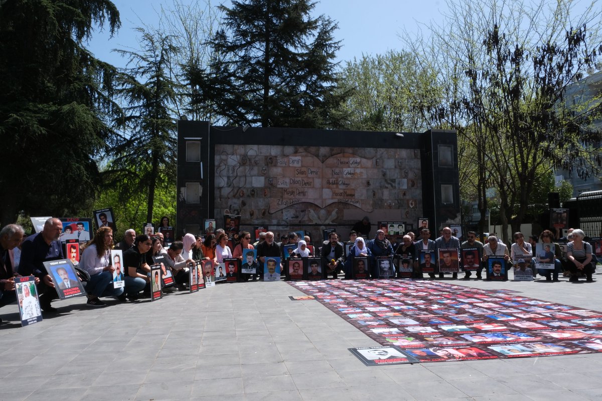 “Kayıplar Bulunsun Failler Yargılansın' eylemimizin 7⃣9⃣1⃣. haftasında, Diyarbakır'da 4 Nisan 1994 tarihinde gözaltında kaybedilen Necati Aydın'ın faillerini sorduk. Açıklama: ihddiyarbakir.org/tr/post/24929/…