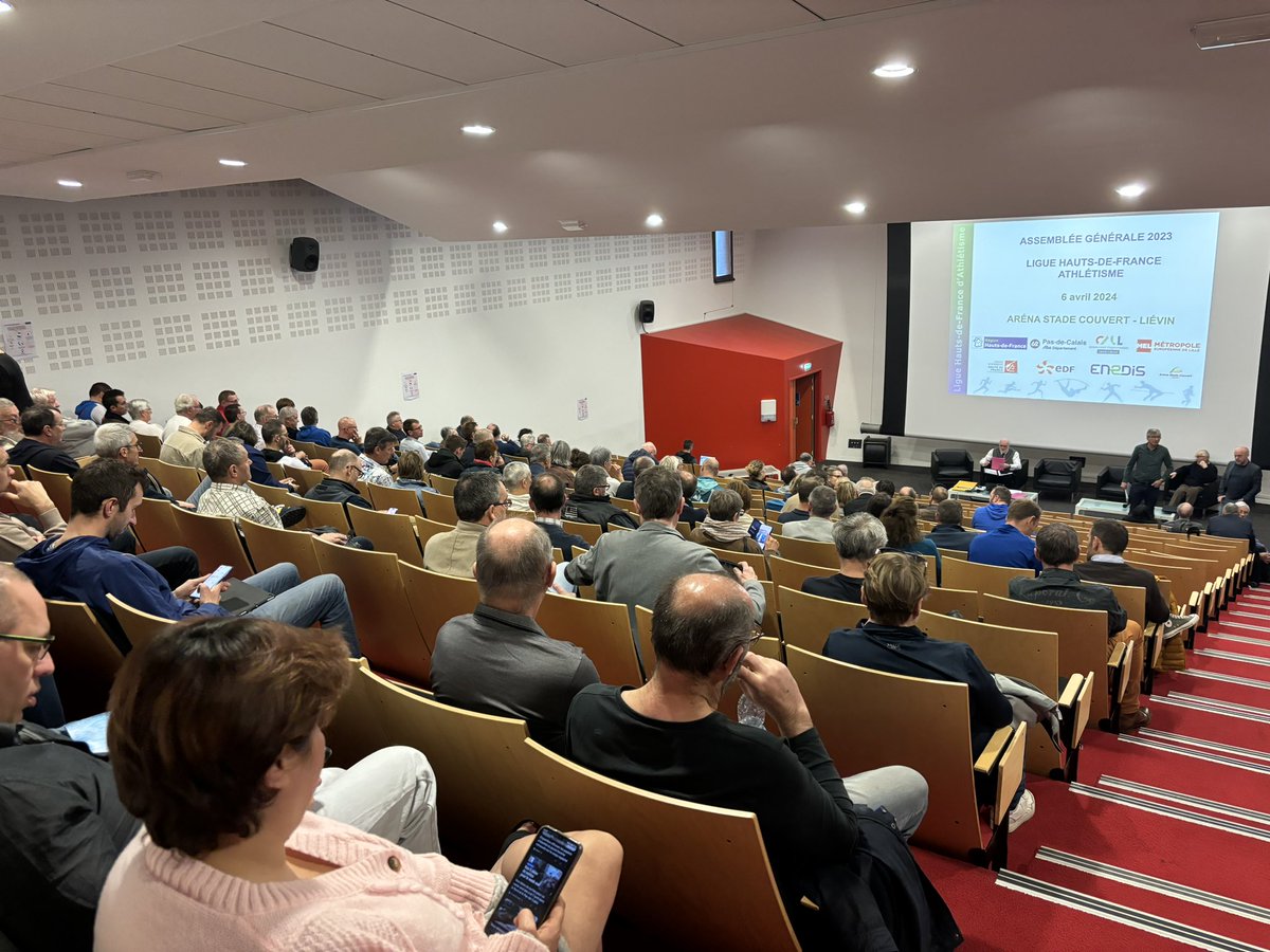 🚀Assemblée Générale 2023🏃🏿‍♀️🏃🏻‍♂️🌈
Les 203 clubs de la <a href="/LigueHDFA/">Ligue Hauts-de-France Athlétisme</a> étaient réunis aujourd’hui à l’<a href="/ArenaLievin/">Arena Stade Couvert-Liévin</a> pour ce temps fort de l’#Athlétisme en <a href="/hautsdefrance/">Région Hauts-de-France</a> 👏🤩@PresidentFFA <a href="/LamblinPhilippe/">Philippe Lamblin</a> <a href="/Fann_pruvost/">Fanny Pruvost</a> <a href="/YannVaillant/">Yann Vaillant</a> <a href="/pasdecalais62/">pasdecalais62</a> <a href="/AggloLensLievin/">Agglo Lens-Liévin</a>