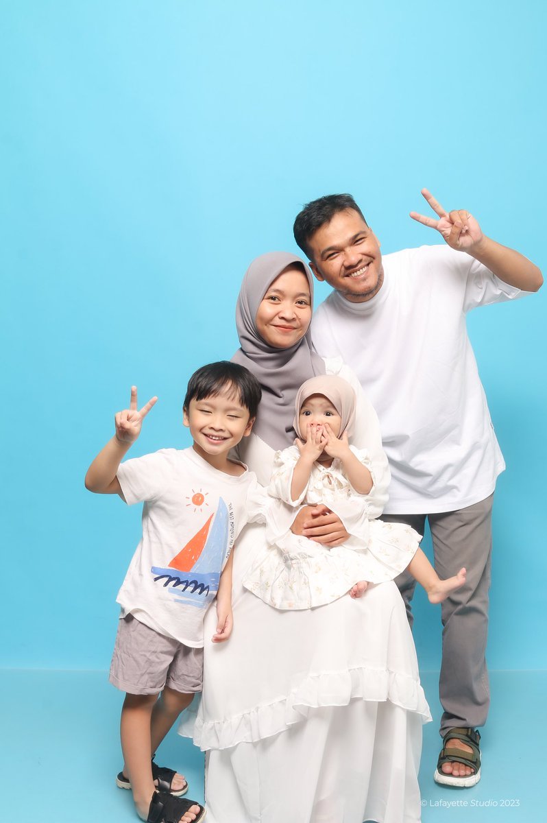 Sekali sekali foto keluarga biar gak di kira duda ❤️‍🔥