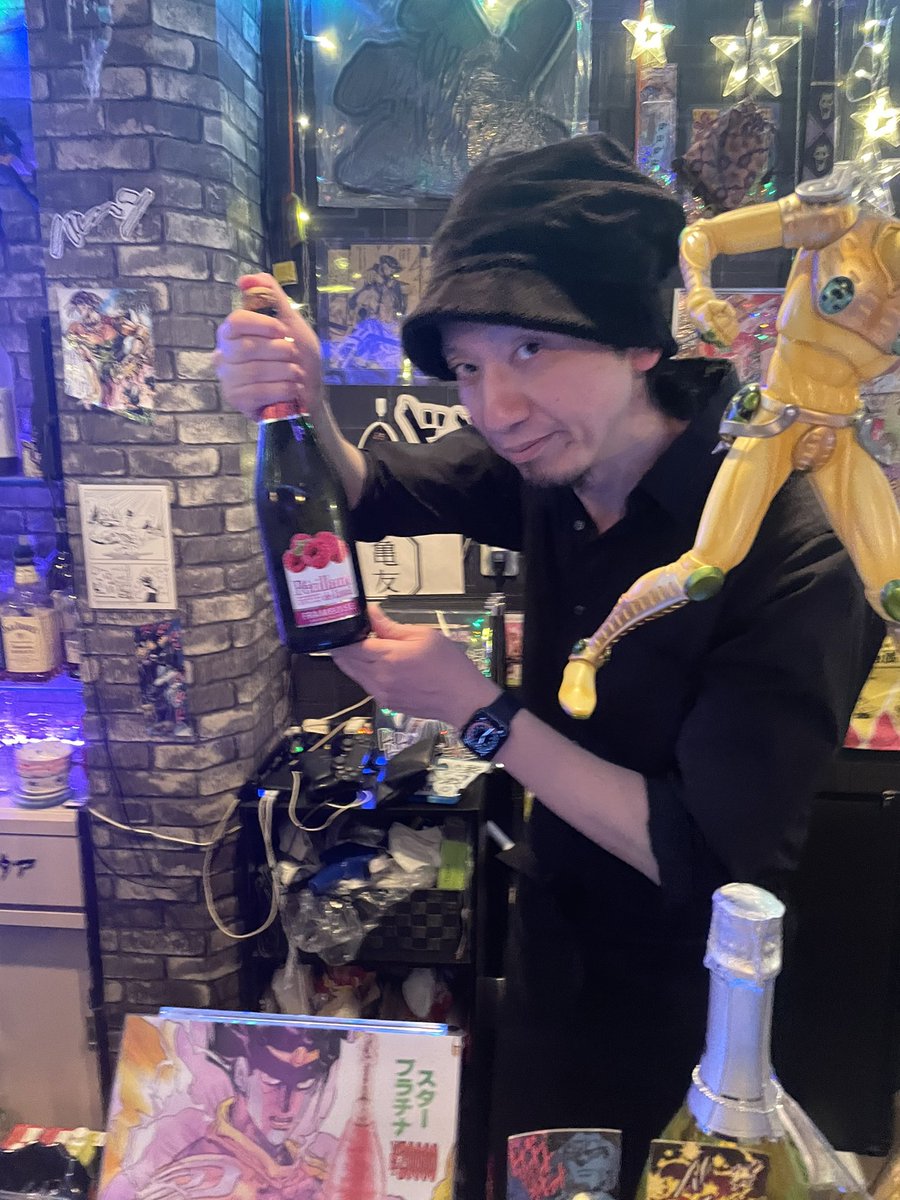 本日20時40分頃オープン予定ですー‼︎ 当店斜め向かいのジョジョファン