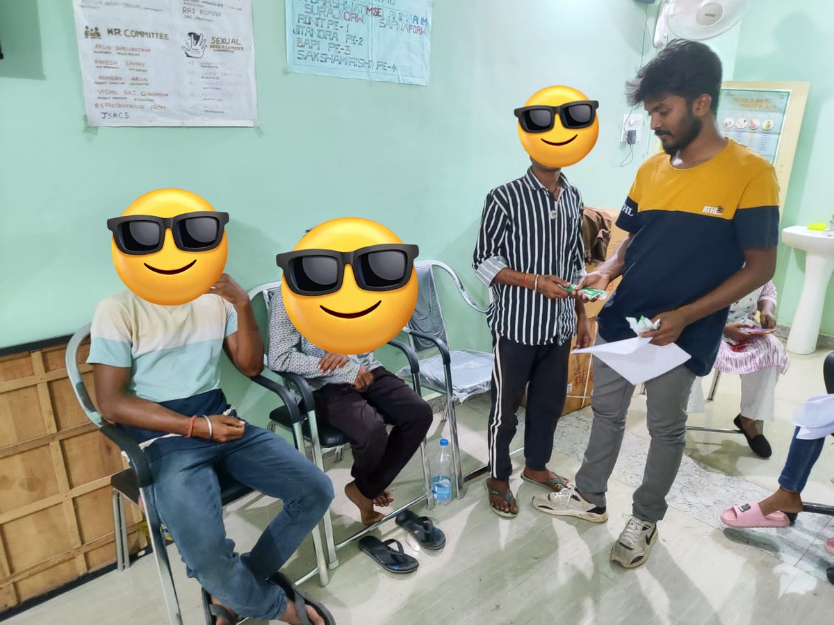 jhswabhiman's tweet photo. Registered HRG'S with TI-IDU availing services at DIC today.  PE Jitendar was also present. 

@NACOINDIA 
@JharkhandAids 
@HLTH_JHARKHAND 
@dr_bhakat 
@satyabokaro https://t.co/EMI5uwj8dp