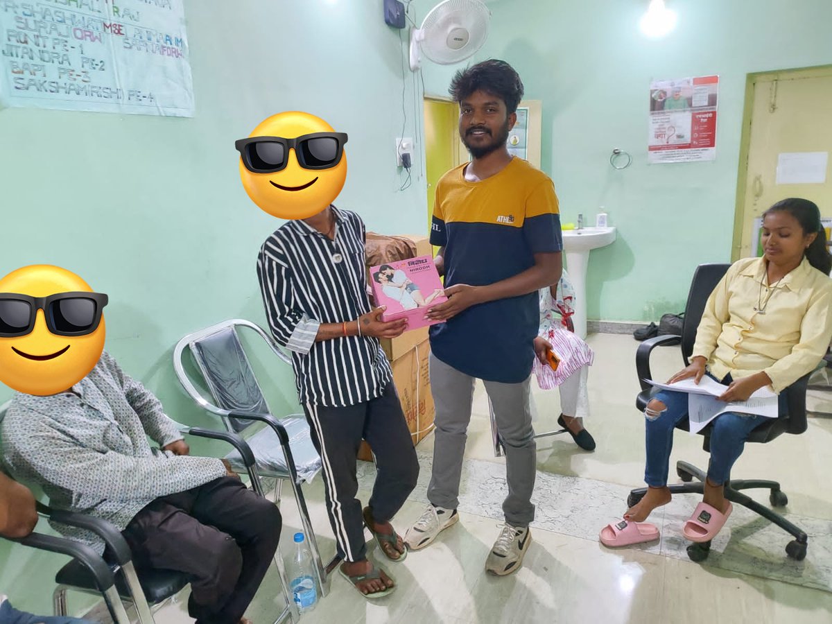 jhswabhiman's tweet photo. Registered HRG'S with TI-IDU availing services at DIC today.  PE Jitendar was also present. 

@NACOINDIA 
@JharkhandAids 
@HLTH_JHARKHAND 
@dr_bhakat 
@satyabokaro https://t.co/EMI5uwj8dp