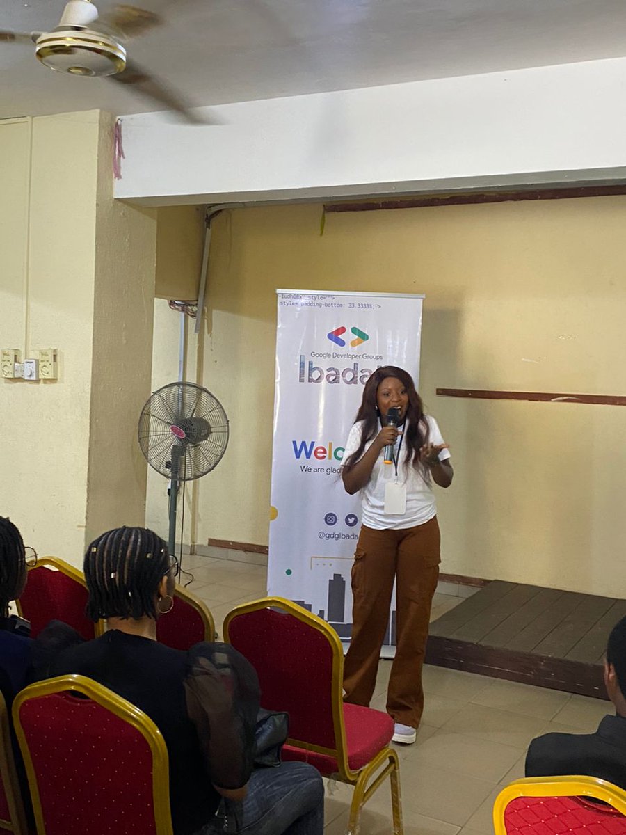 ✨Our first speaker Gladys Ojelade giving her talk on 'From Aspiring to Inspiring: The Roadmap to Tech Leadership'

#InternationalWomensDay2024 #IWDIbadan