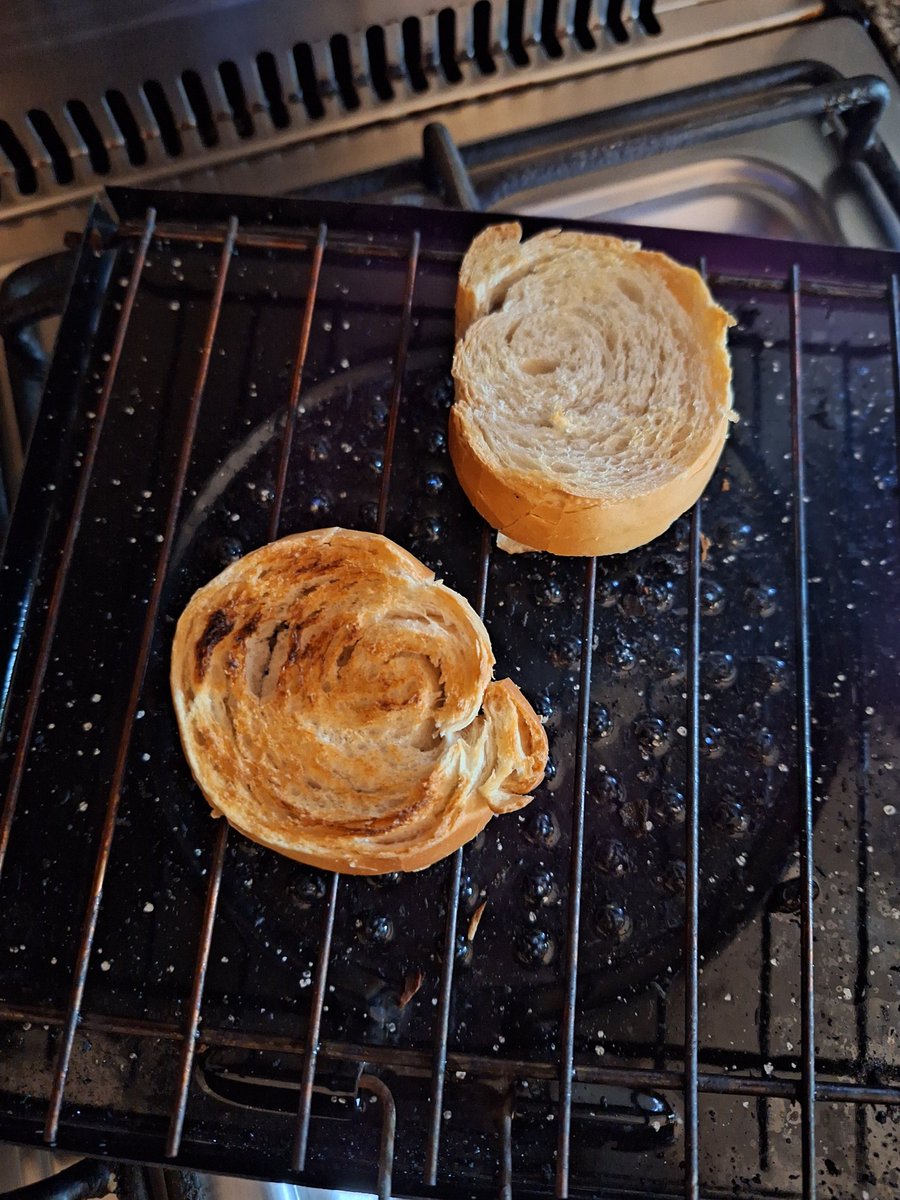 Díganme las tostadas en éste tostador huelen a #MadresProtectoras e inunda la casa de aroma a infancia.