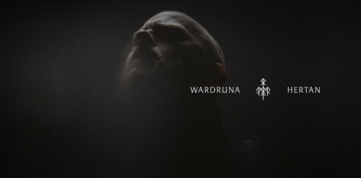 Wardruna explore dans son nouveau morceau la dualité du cœur

Info➡️scholomance-webzine.com/2024/04/wardru…

#scholonews #Wardruna @wardruna #Nord #Nordic #NordicFolk #Folk #Norvège #Norway #Single #Track #NewTrack #Clip #Video #Hertan