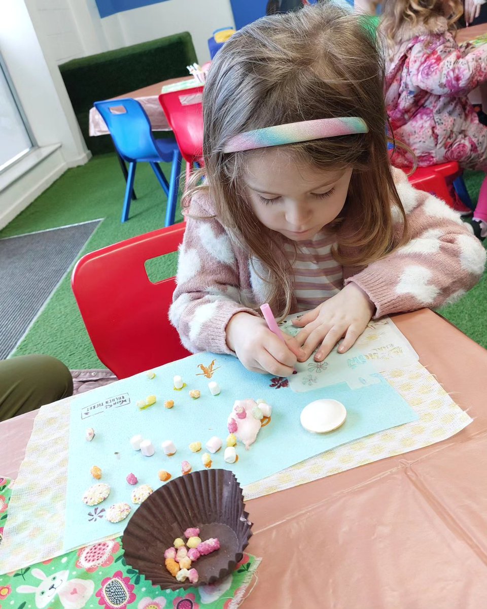 Have you ever heard of EDIBLE WALLPAPER? Well, we're here in Captain Cods Club House until 4pm at our FREE Edible Wallpaper Workshop where you'll have the chance to create you very own sheet - and the best bit is, once you created it, YOU CAN EAT IT! Why not come and join us?