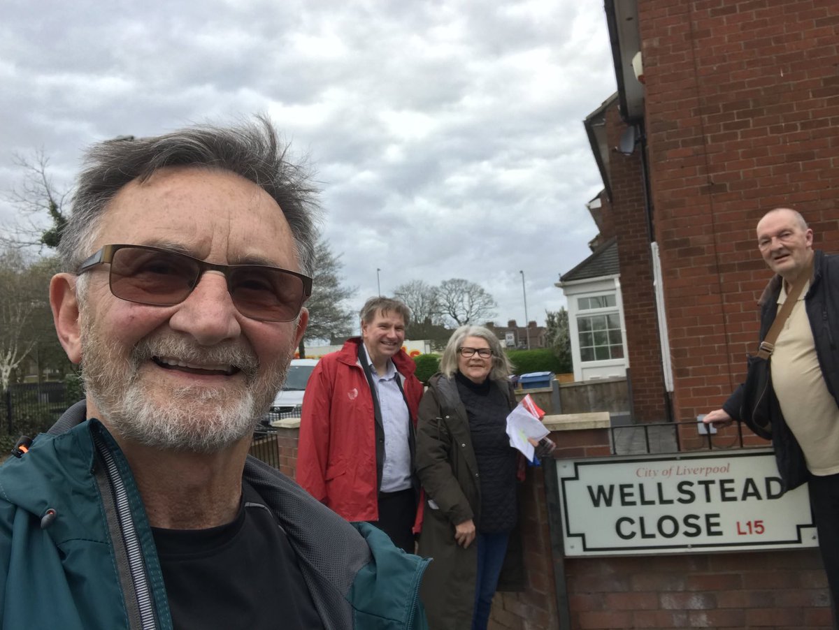 Team Yew Tree reunited ⁦@CllrBMurray⁩ ⁦@johnprince8⁩ and Cllr Billy Marat getting Labour’s message out to re-elect ⁦@MetroMayorSteve⁩ and ⁦@emilyspurrell⁩ 🌹🌹🌹