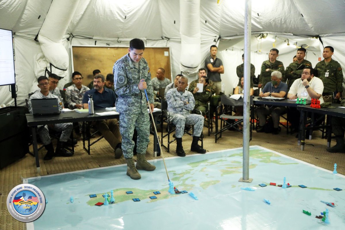 LOOK: AFP, US military elevate partnership through first Information Warfighter Exercise 

#Balikatan2024
#StrengthInUnity
#AlliesForPeace
#AFPyoucanTRUST 
#OneAFPOnePhilippines 
#StrongAFPStrongPhilippines
