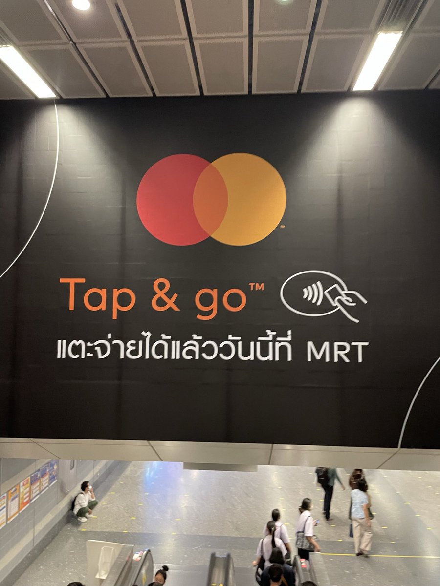 Mastercard di MRT Bangkok Thailand tersenyum 😆